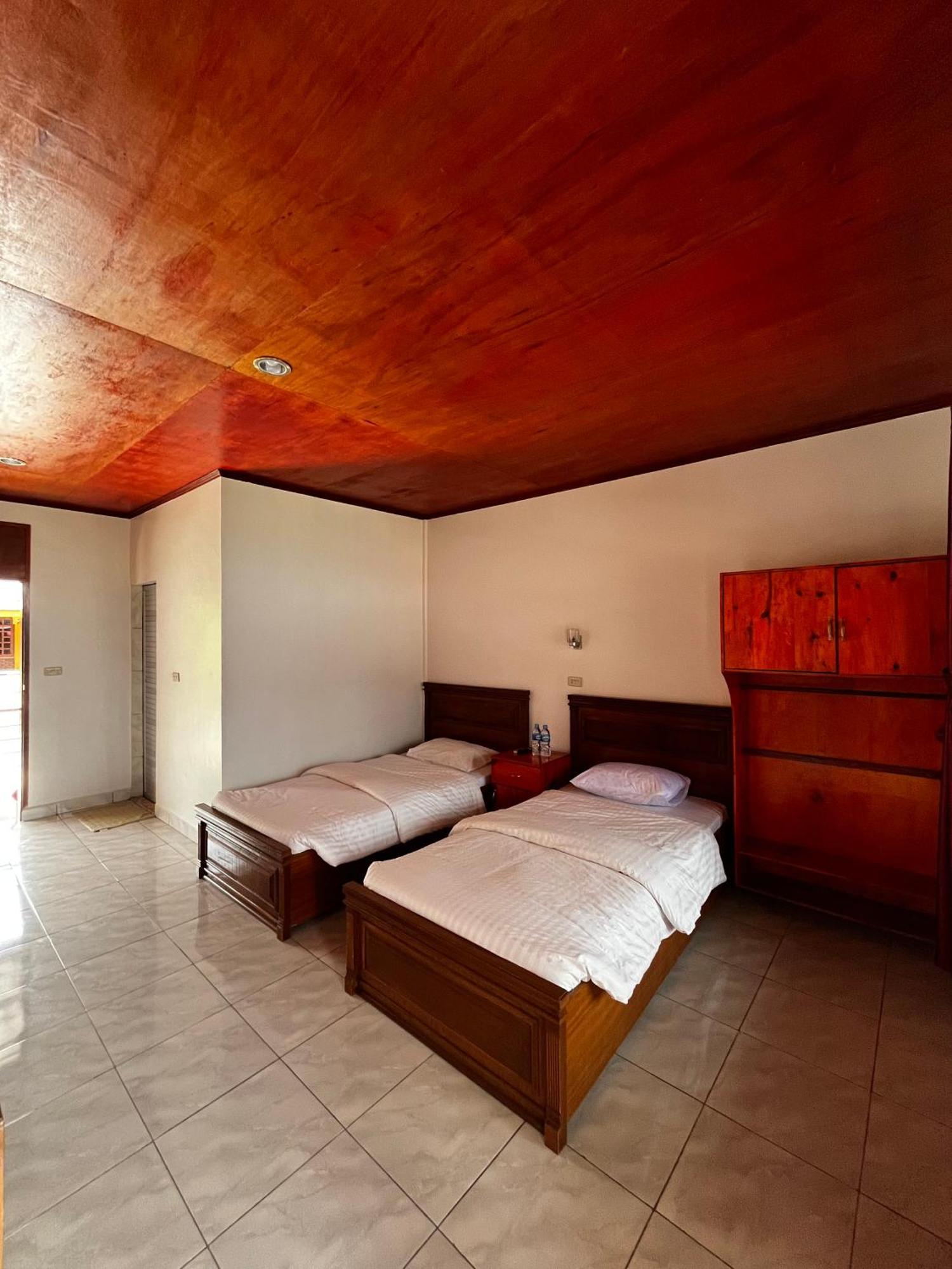 Gokhon Guest House Tuk Tuk Exterior foto