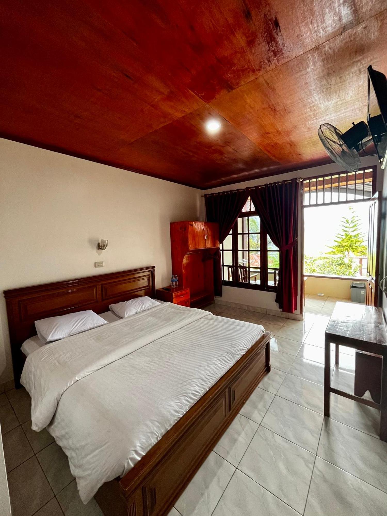 Gokhon Guest House Tuk Tuk Exterior foto