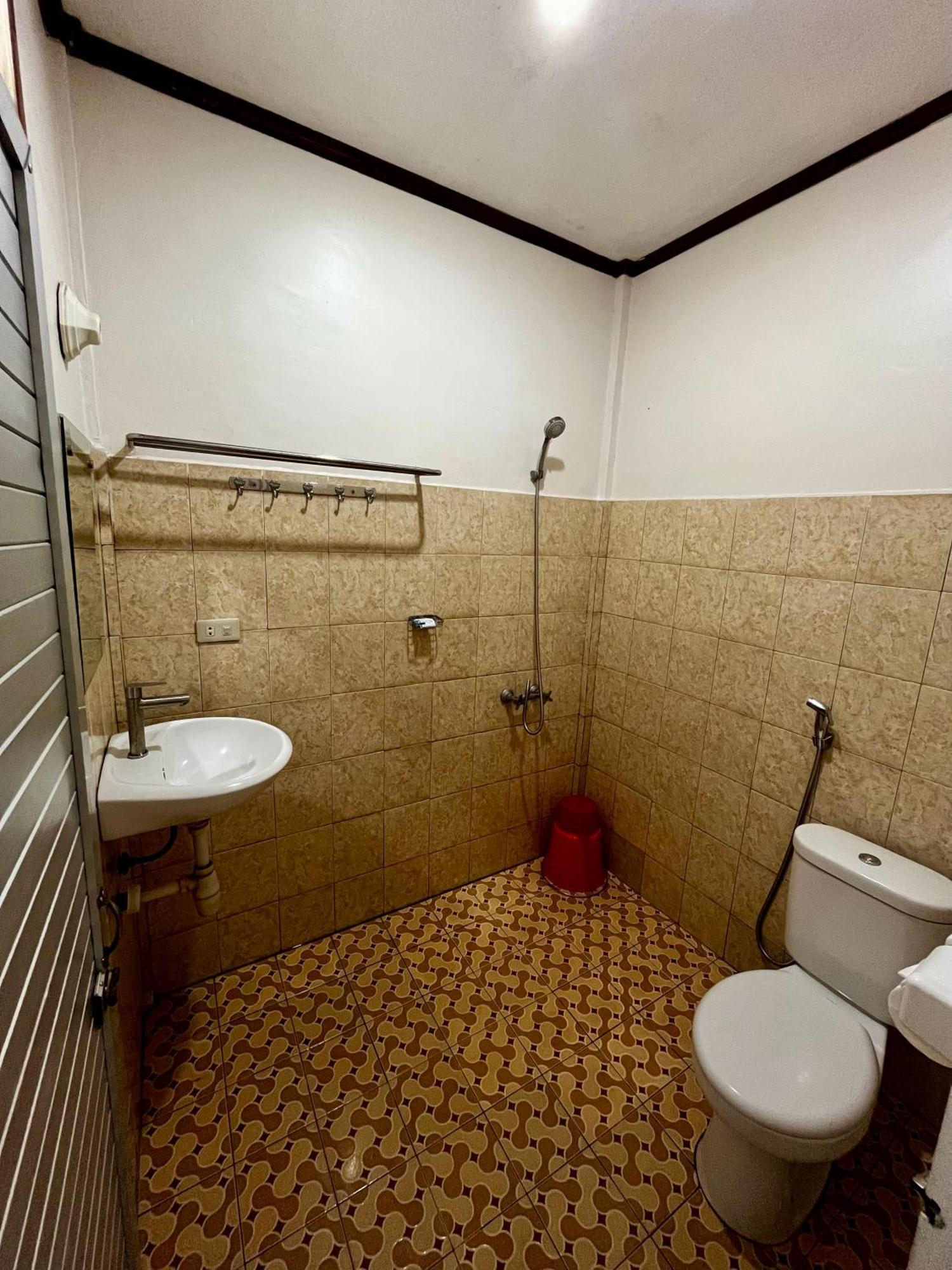 Gokhon Guest House Tuk Tuk Exterior foto