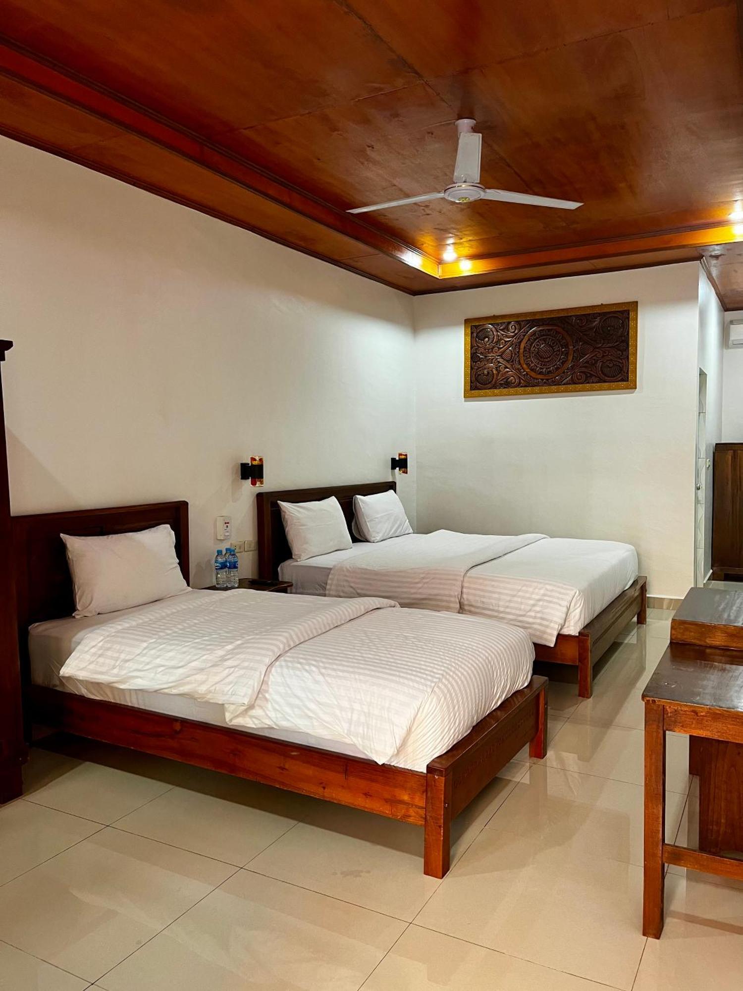Gokhon Guest House Tuk Tuk Exterior foto